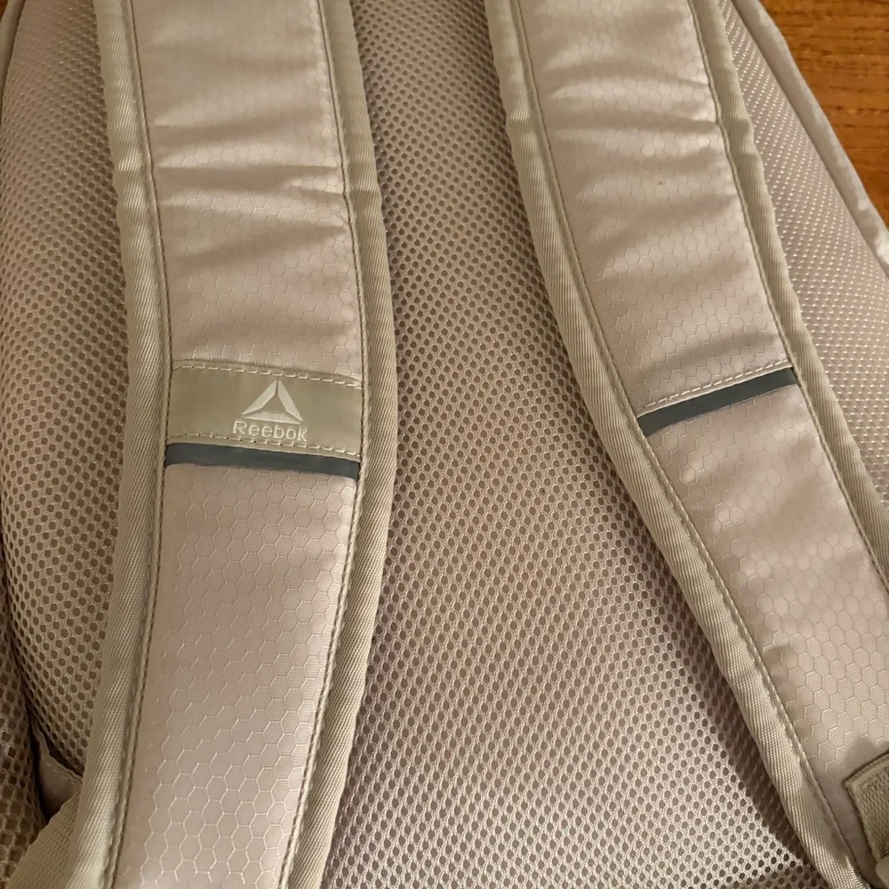 Reebok Adult Laptop Paige Backpack Iridescent Logo, Pumice Stone, Tan Cream Zip